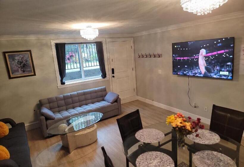 جناح عائلي, Oscar Inn & 2bd Family Suite Or Private Room