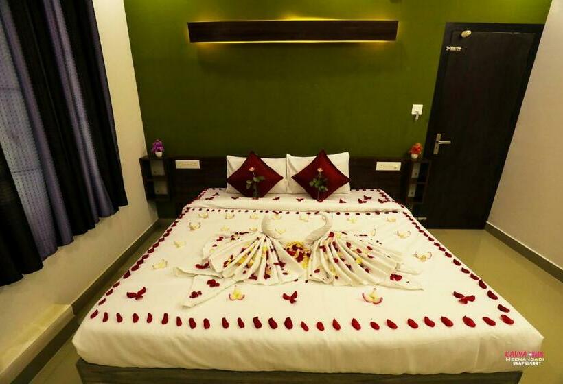 エコノミールーム, Karapuzha Residency