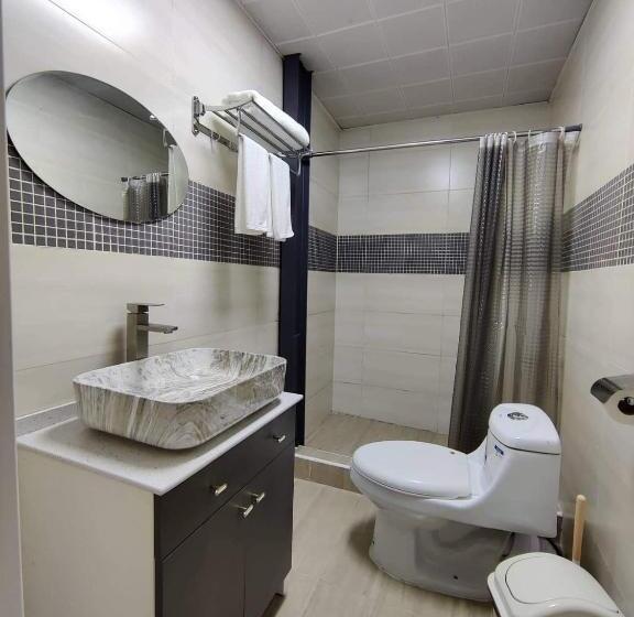 اتاق استاندارد سه نفره, Kharkhorin Hostel