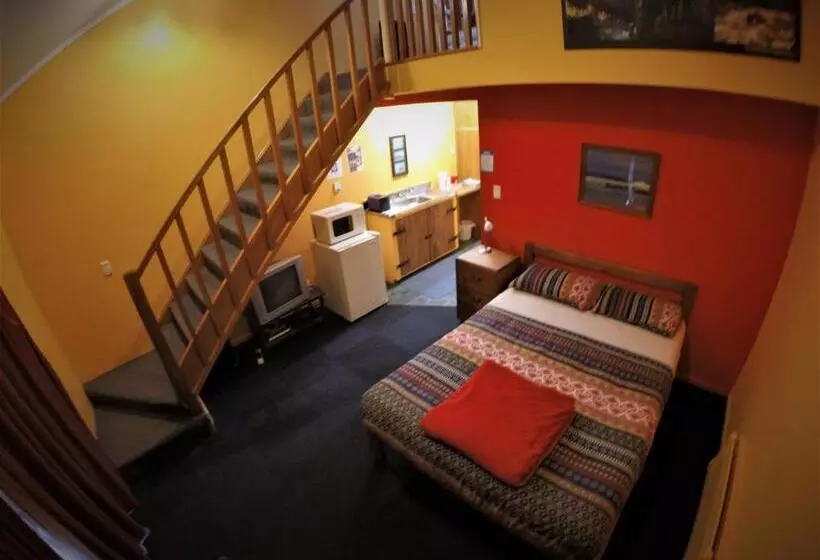 اتاق خانوادگی, Bazil S Backpackers Bbh Hostel & Surf School
