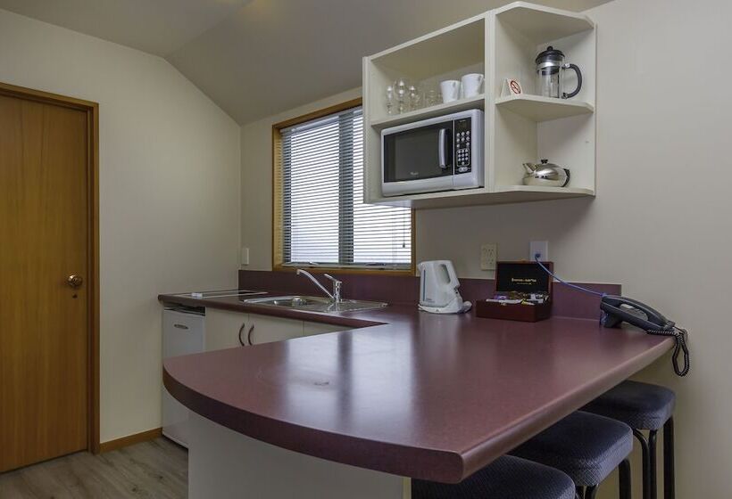Апартаменты 1 Спальня, Deans Bush Motel