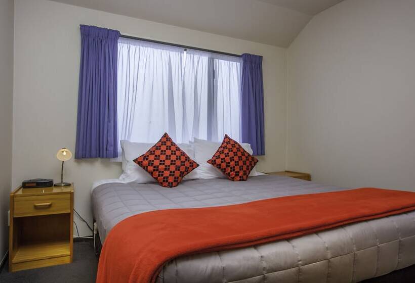 Apartamento 2 Dormitórios, Deans Bush Motel