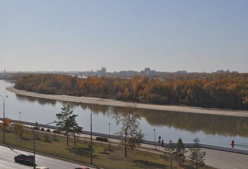 اتاق استاندارد, Amaks Omsk