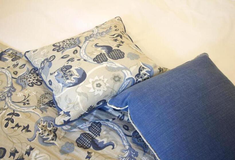 اتاق کلاسیک, Chestnuts House Boutique B&b