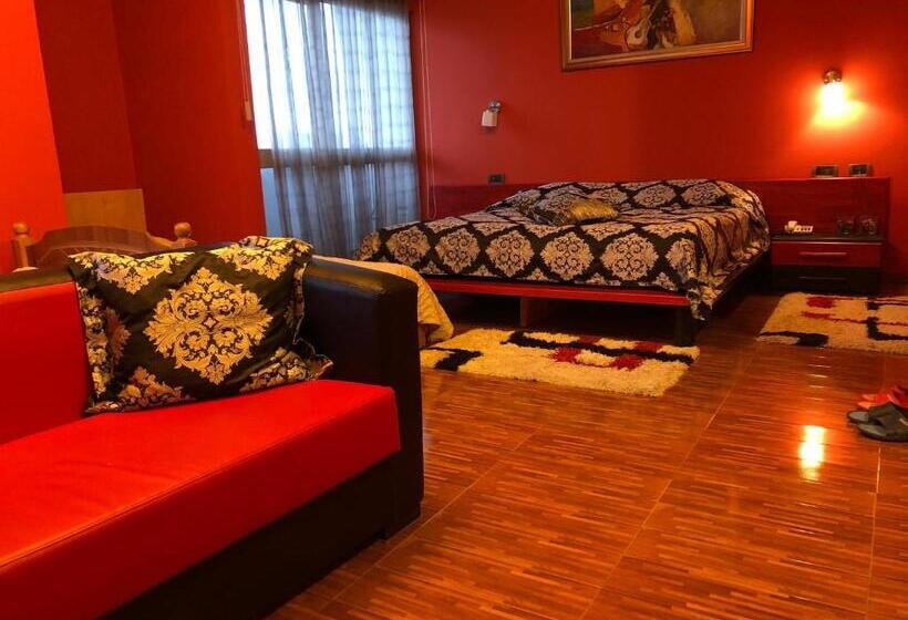 Семейный Номер, Class