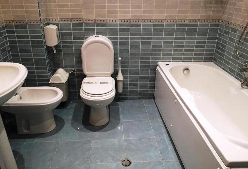 Семейный Номер, Class