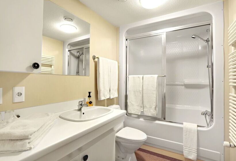 اتاق لوکس, Eldey Airport