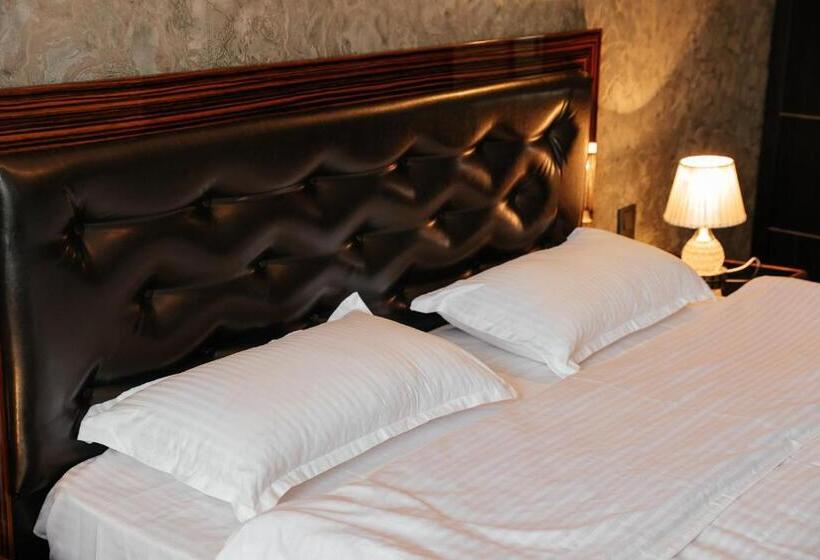 سوئیت پرزیدنت, Grand