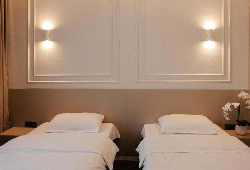 اتاق استاندارد, Grand