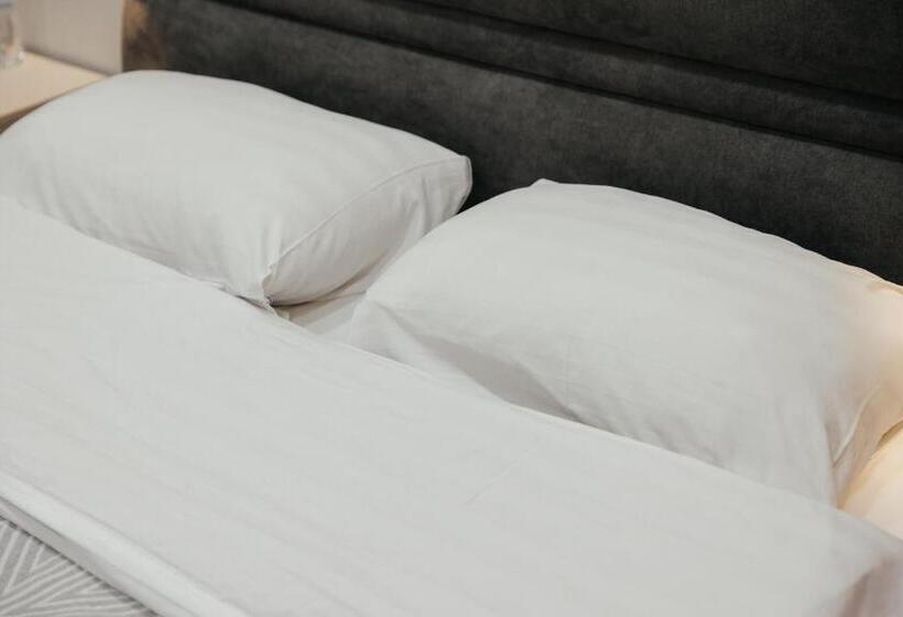 اتاق استاندارد, Grand