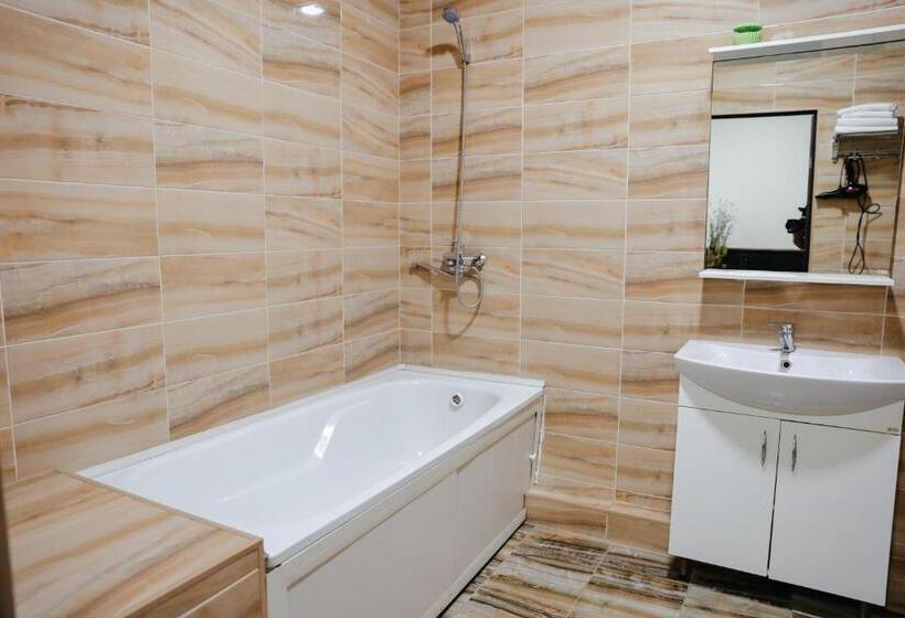 اتاق لوکس, Grand