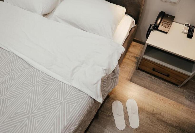 اتاق استاندارد, Grand