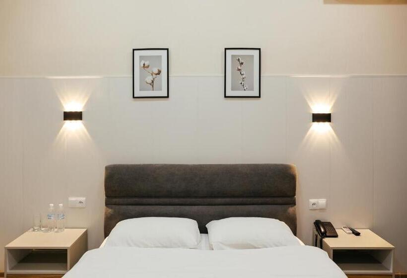 اتاق استاندارد, Grand