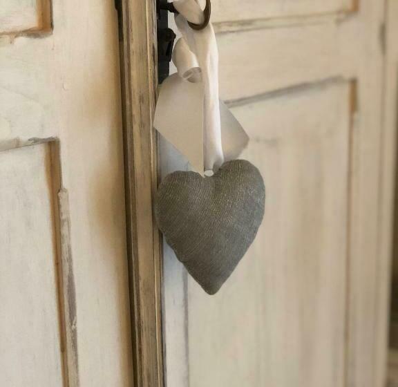 غرفة قياسية, La Quercia Rossa