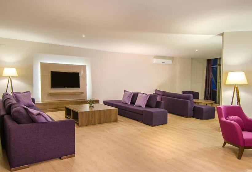 스위트 킹사이즈 침대, Ladies Beach Suite