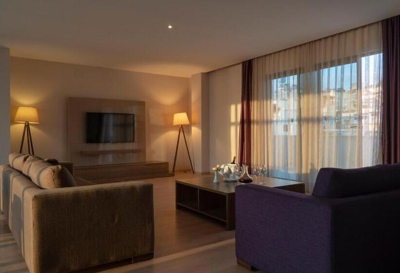 침실 3개 아파트, Ladies Beach Suite