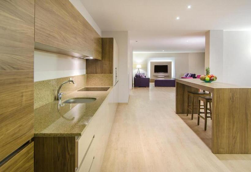 스위트 킹사이즈 침대, Ladies Beach Suite