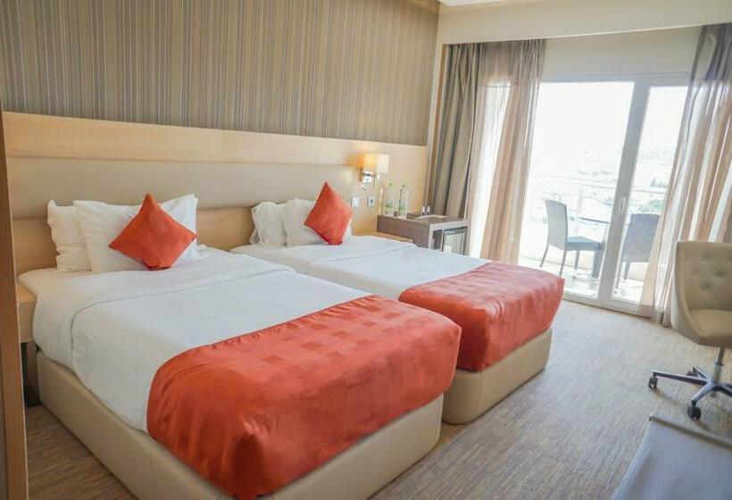 اتاق استاندارد, Royal Tulip City Center