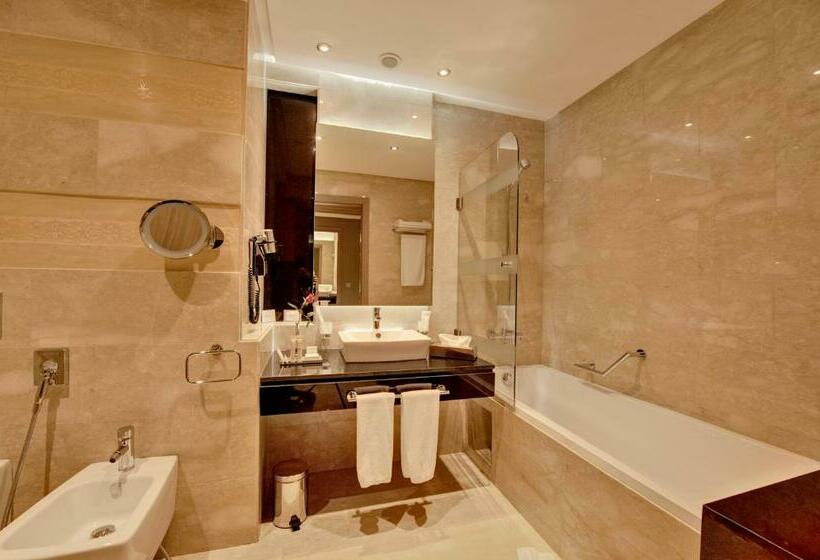 اتاق لوکس, Royal Tulip City Center