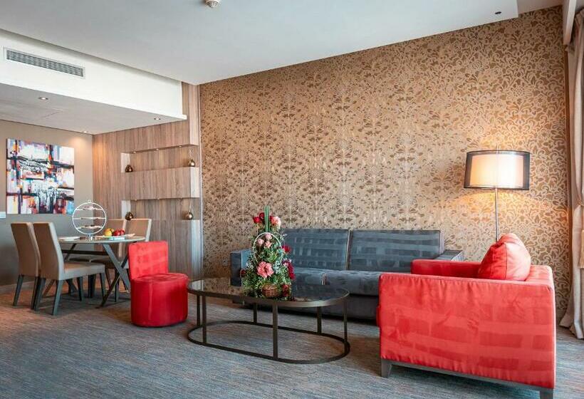 سوئیت با تخت بزرگ, Royal Tulip City Center