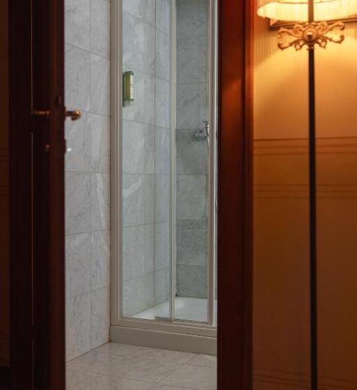 غرفة فردية  مطلة على الحديقة, Villa Policreti