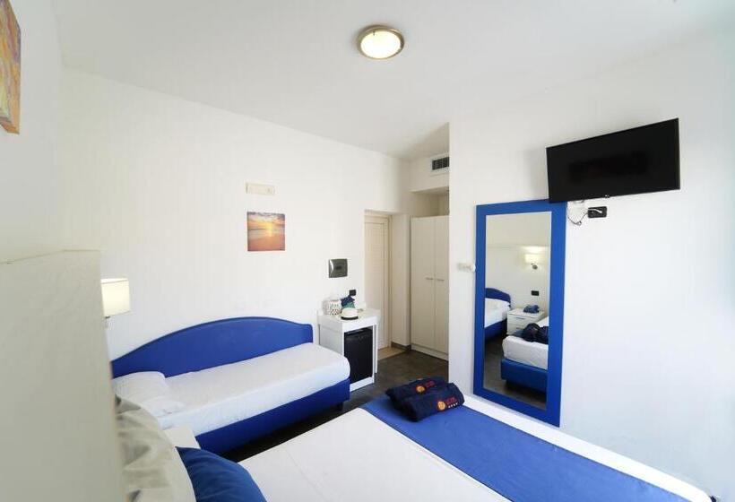 غرفة قياسية ثلاثية, Villaggio Spiagge Rosse