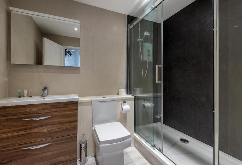 חדר פרמיום, Innit Bliss