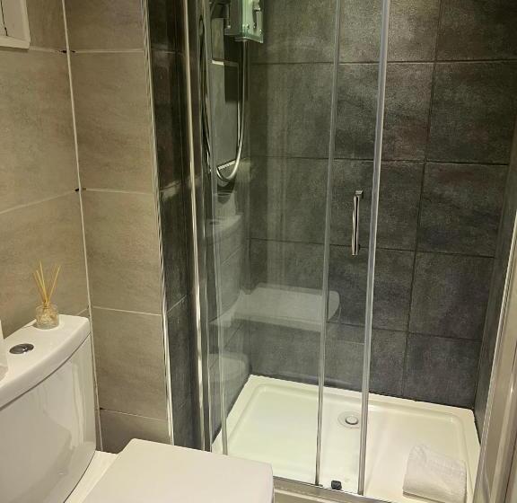 חדר סטנדרט, Innit Bliss