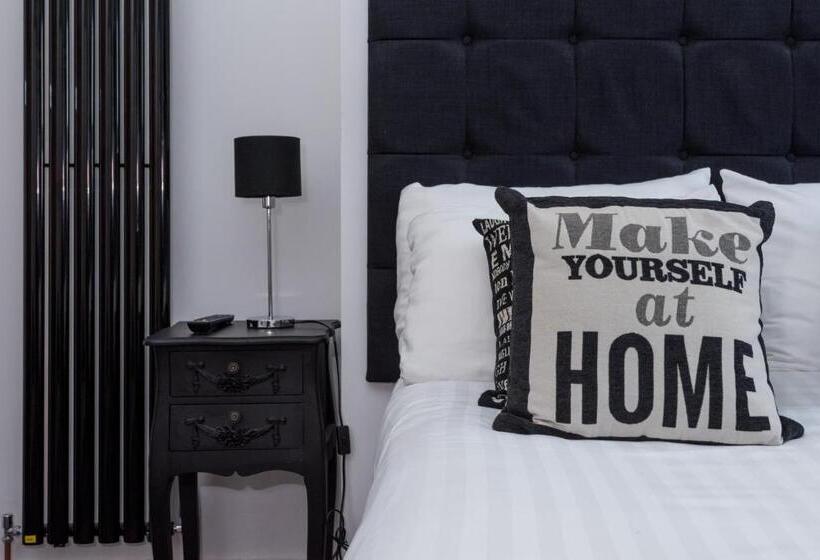 חדר סטנדרט, Innit Bliss