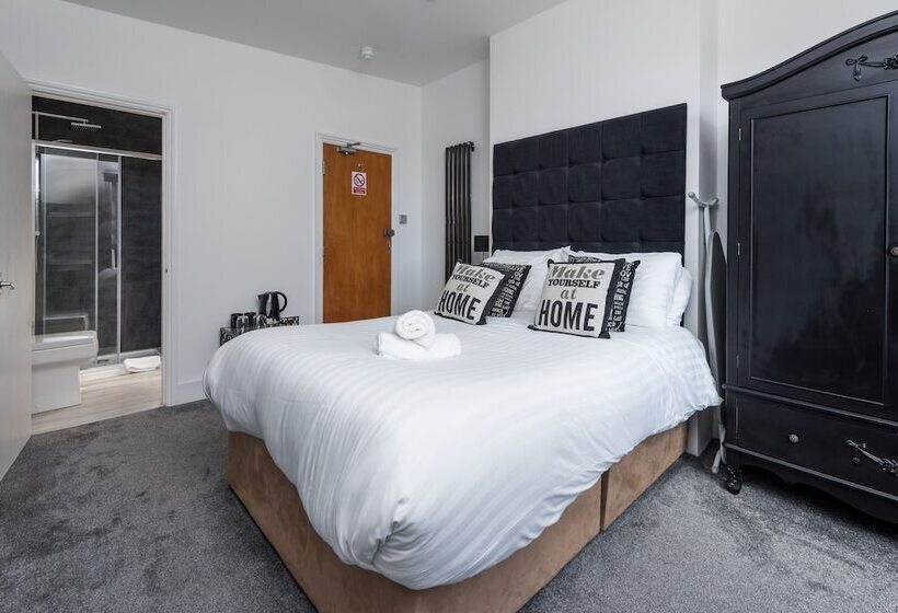 Quarto Estandar, Innit Bliss