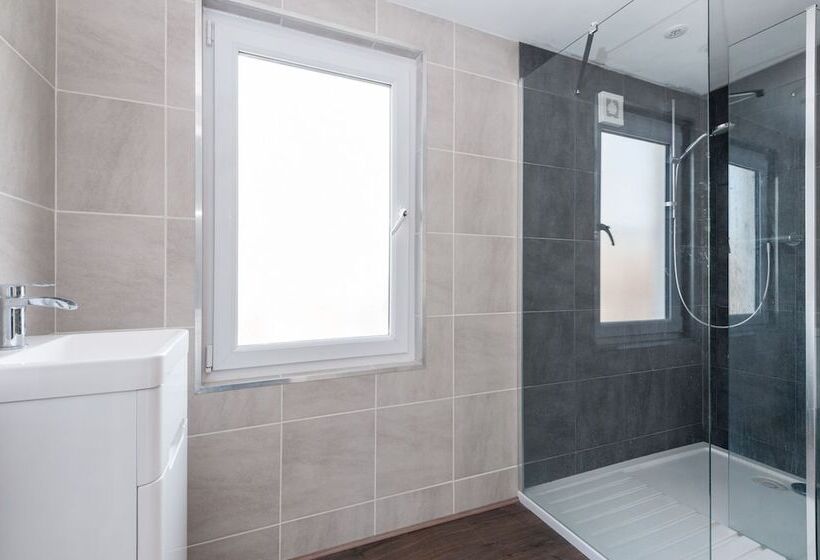 חדר סטנדרט חדר אמבטיה משותף, Innit Bliss