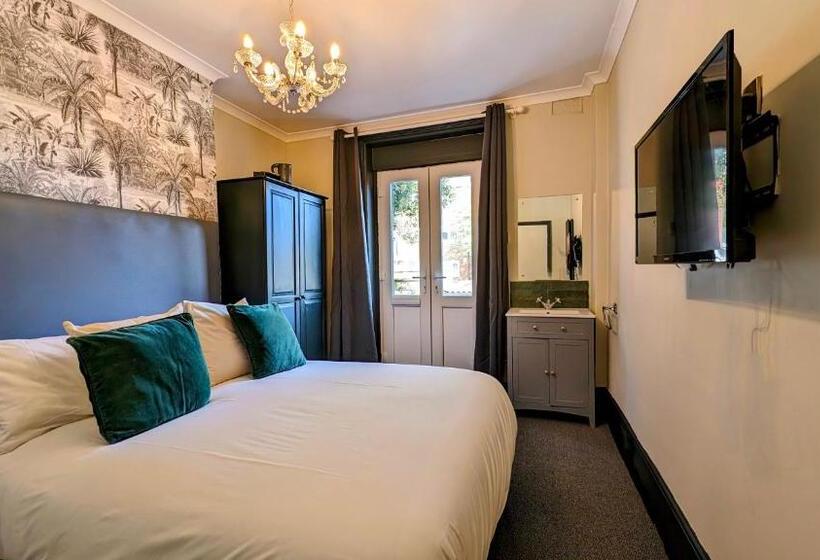 חדר סטנדרט, Innit Bliss