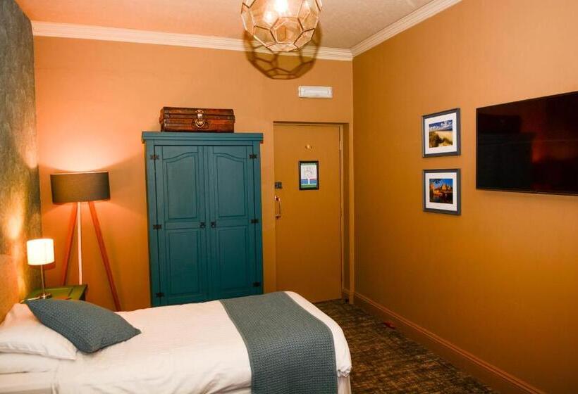 Номер Стандарт, Plough Inn