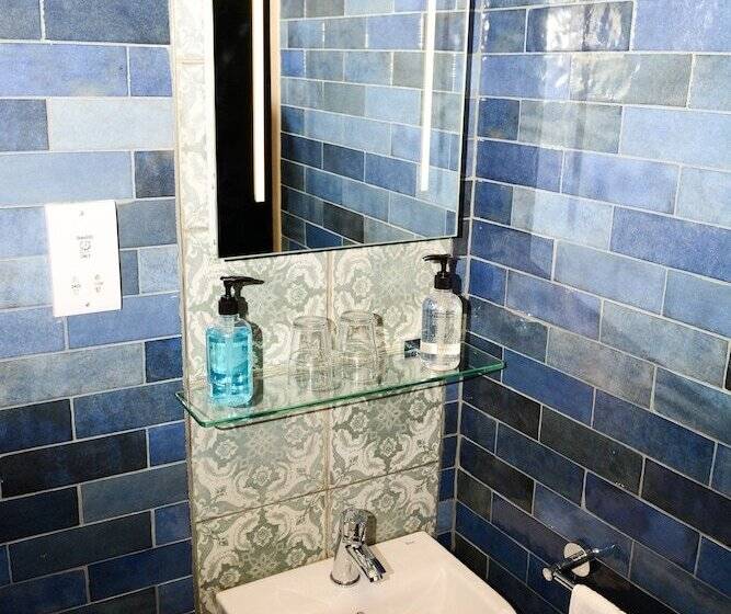 スタンダードルーム, Plough Inn