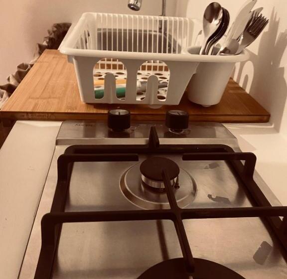 شقة غرفتين, Don Ciccio Gh