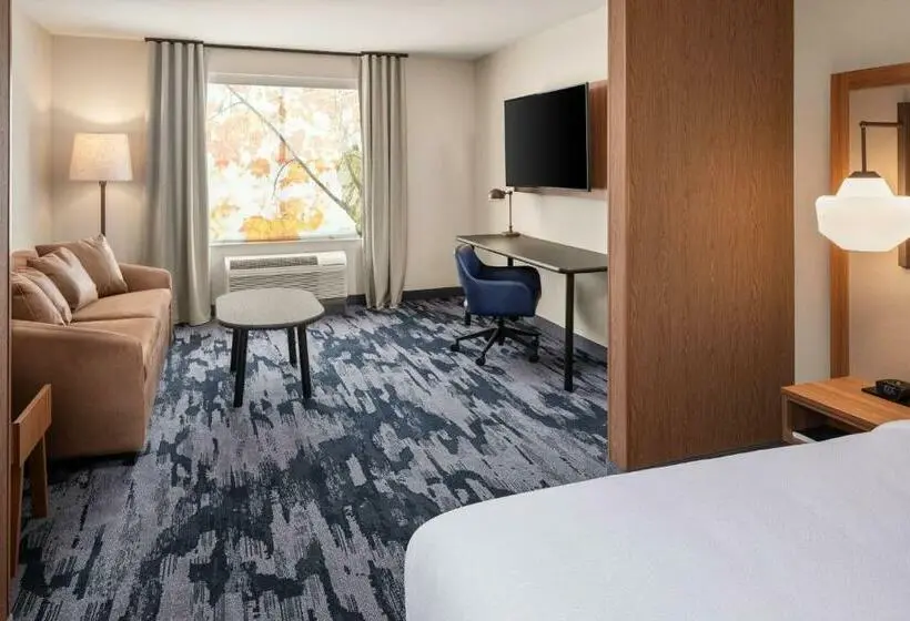 キングサイズベッドのスイートルーム, Fairfield By Marriott Inn & Suites Yankton