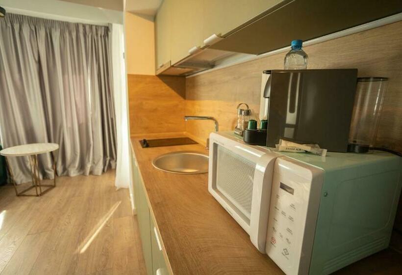 バルコニー付き１ベッドルームアパートメント, Oliv Residence