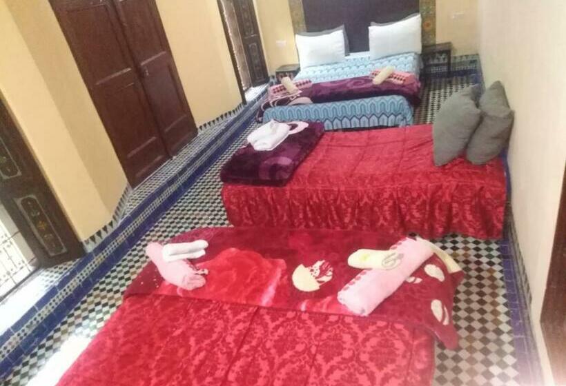 家庭间, Riad Zahra