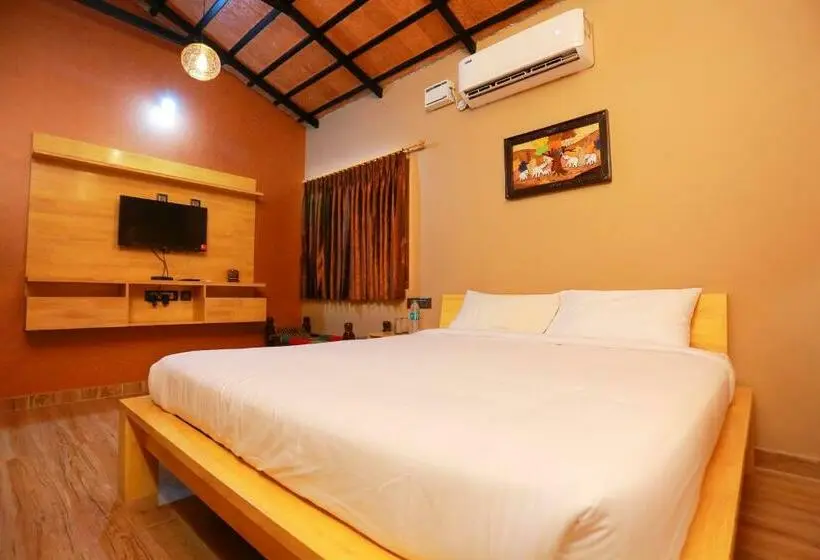 スタンダードルーム, Selvamathi Farm Resorts