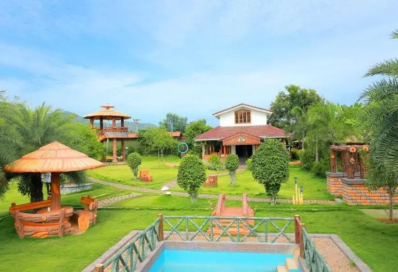 スーペリアファミリールーム, Selvamathi Farm Resorts