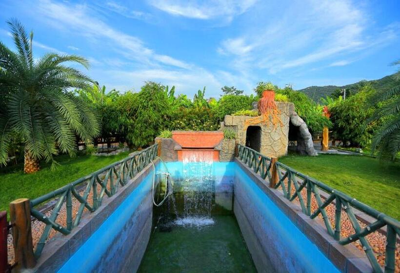 高级家庭房间, Selvamathi Farm Resorts