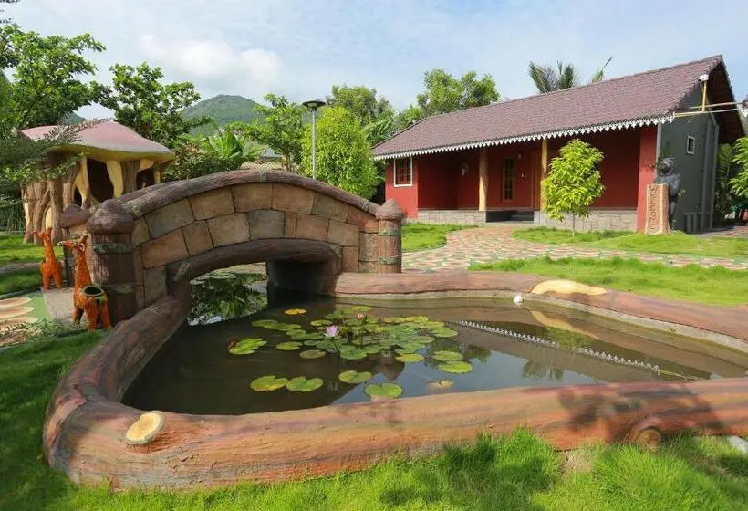 スタンダードトリプルルーム, Selvamathi Farm Resorts