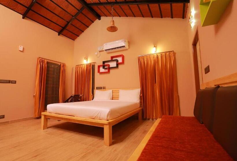 Номер Стандарт Трехместный, Selvamathi Farm Resorts