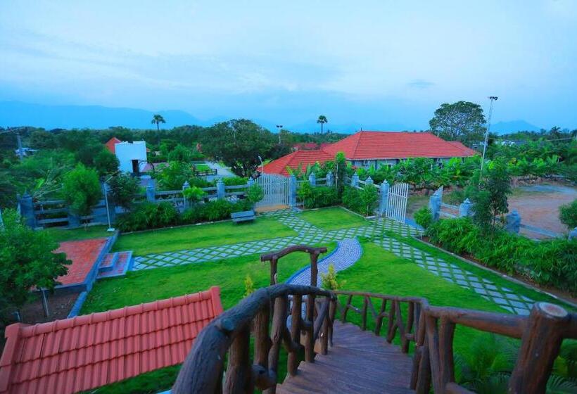 标准房带园景, Selvamathi Farm Resorts