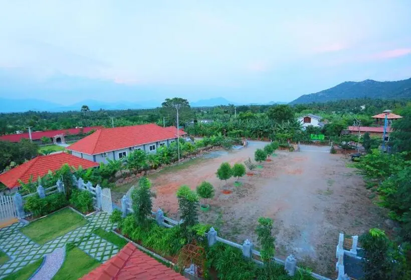マウンテンビュースタンダードルーム, Selvamathi Farm Resorts