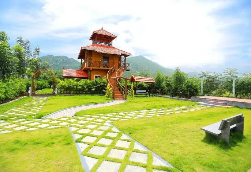 マウンテンビュースタンダードルーム, Selvamathi Farm Resorts