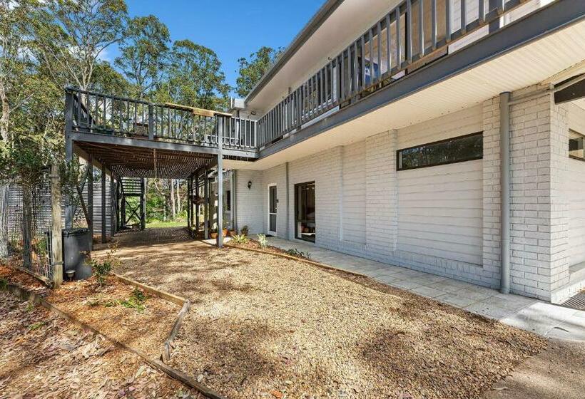 דירת חדר בקומת קרקע, Wave Haven