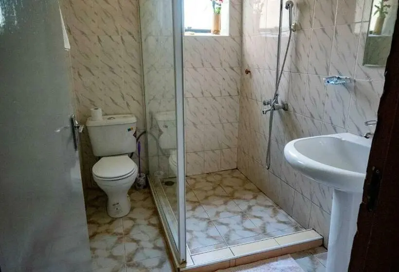اتاق استاندارد, Acacia Hotel Mbarara