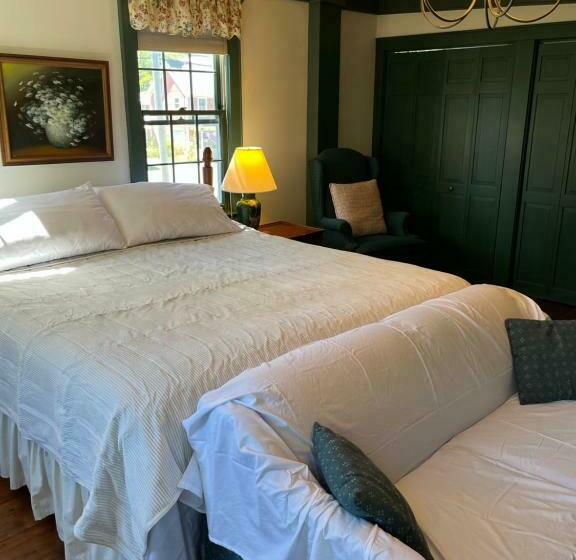 家庭小型套房, Chester Inn