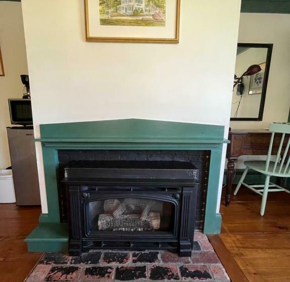 家庭小型套房, Chester Inn